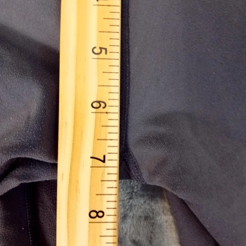 Lululemon Athletica Capri‎ Leggings Womens 8 Gray Ruched Crop Yoga Pants Active